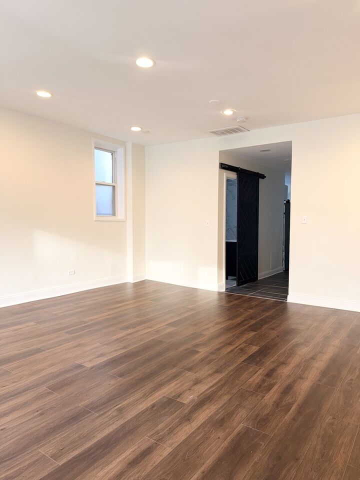 Property Photo:  4829 S Champlain Avenue 1  IL 60615 