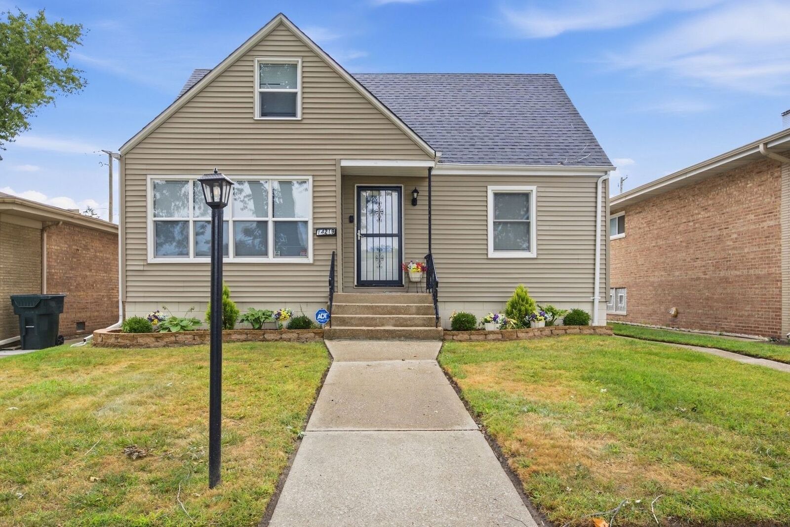 Property Photo:  14219 Drexel Avenue  IL 60419 
