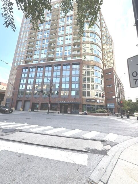 Property Photo:  600 N Kingsbury Street 1614  IL 60610 