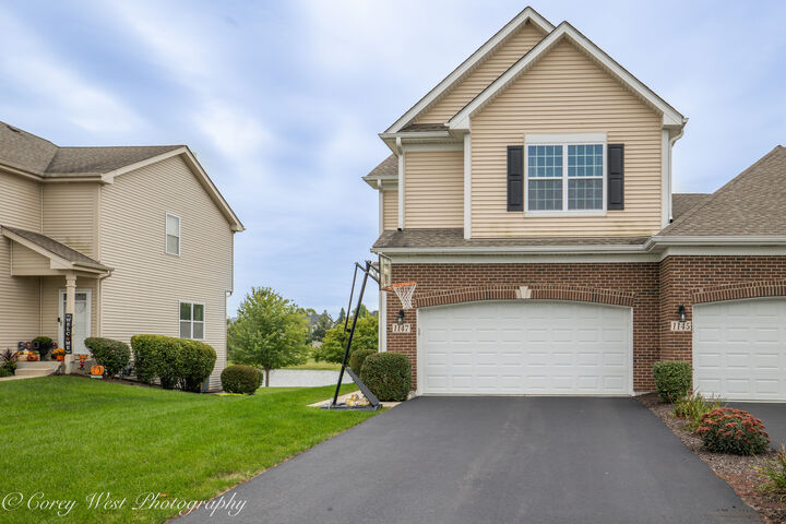 Property Photo: 1147 Freedom Road IL 60119