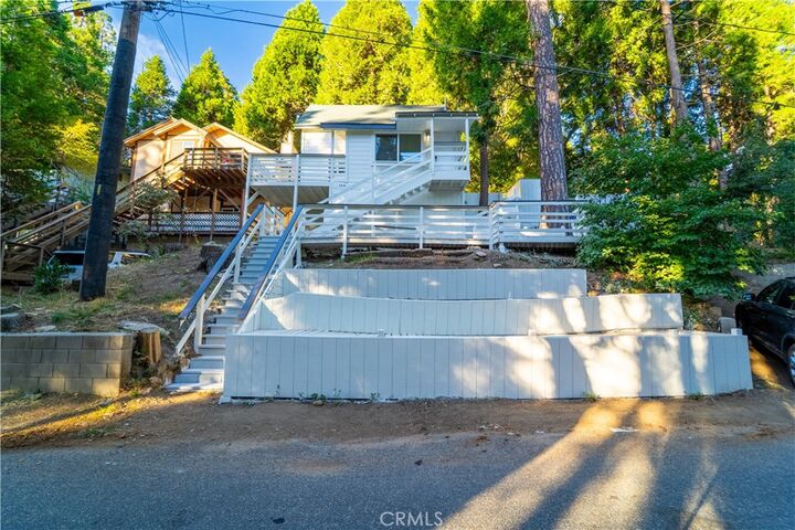 Property Photo:  744 Woodland  CA 92325 