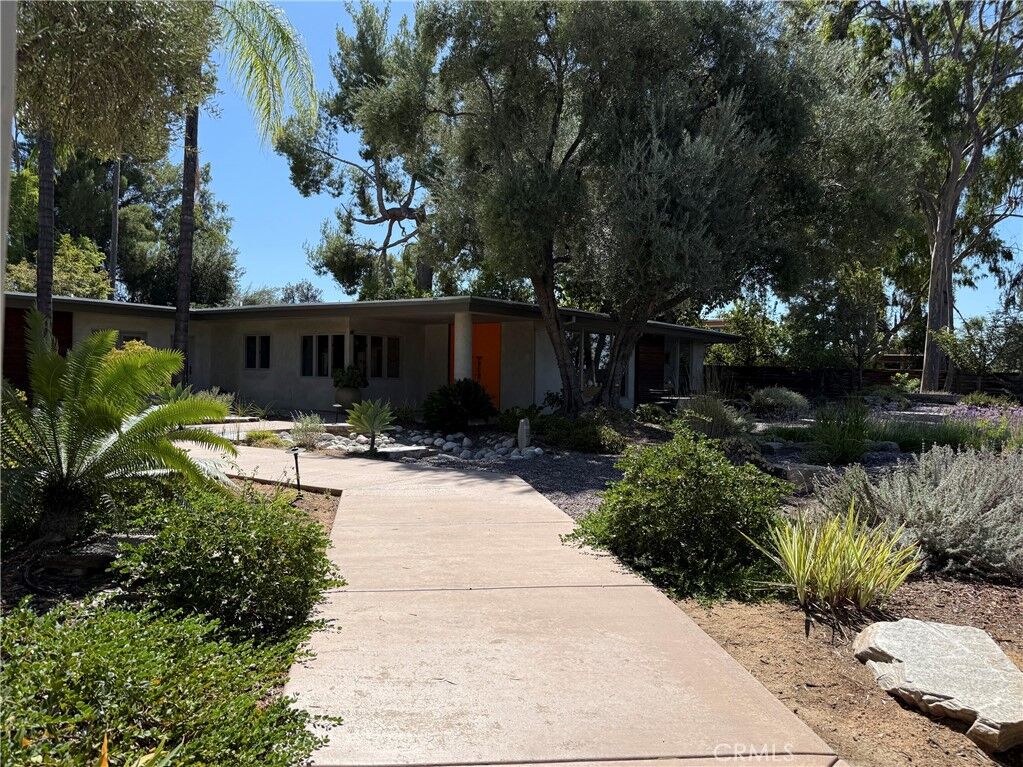 Property Photo:  30465 E Sunset Drive  CA 92373 