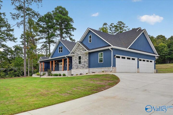 Property Photo:  225 Floyd Circle  AL 35769 