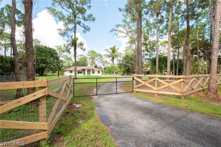 Property Photo:  3271 7th Avenue NW  FL 34120 