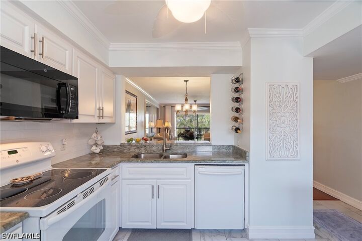 Property Photo:  1075 Foxfire Lane 310  FL 34104 