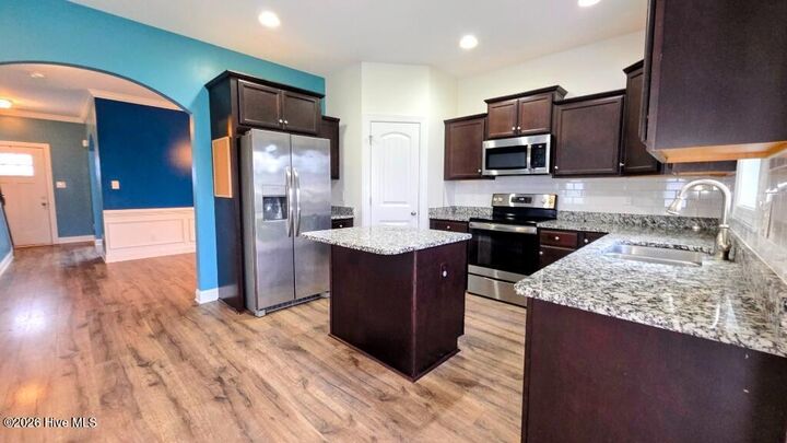 Property Photo:  2007 Snapper Street  NC 28562 
