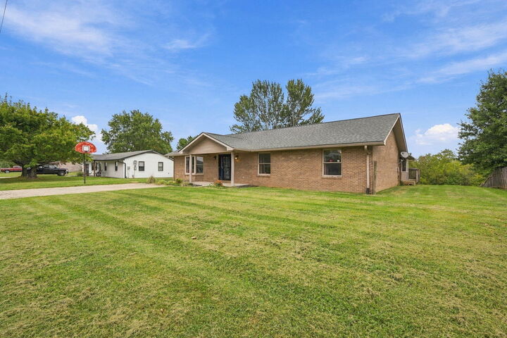Property Photo:  15 Ellen Kay Drive  KY 41035 