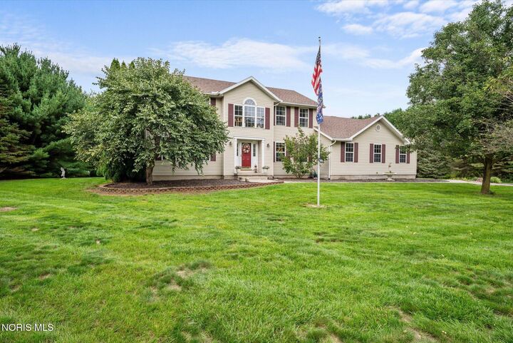 Property Photo:  1522 County Road B  OH 43558 