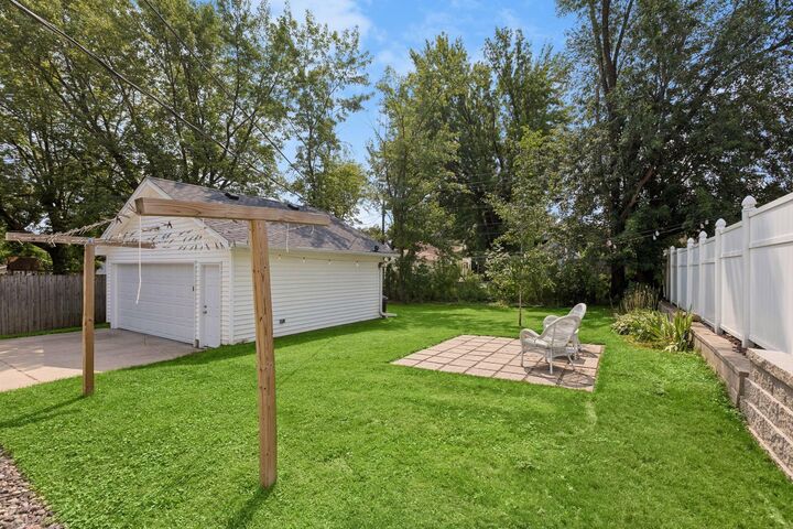 Property Photo:  180 Westchester Drive  MN 55118 
