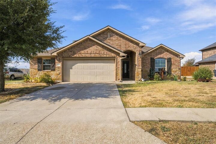 Property Photo: 112 Oak Meadow Trail TX 76657