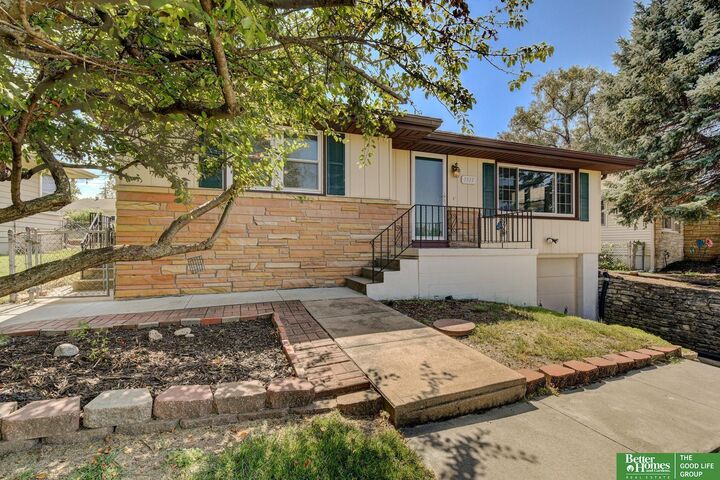Property Photo:  7517 Erskine Street  NE 68134 
