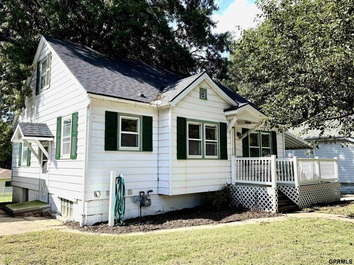Property Photo:  409 N 22nd Street  NE 68410 