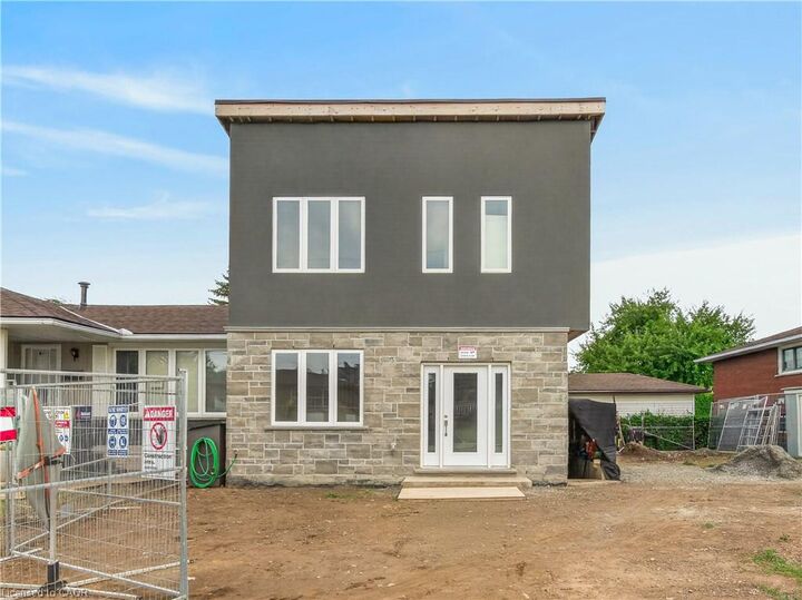 Property Photo:  17 Victor Boulevard R  ON L9A 2V3 
