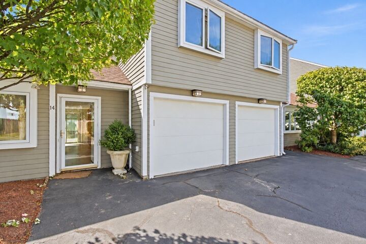 Property Photo:  210 Centre St 14  MA 02169 