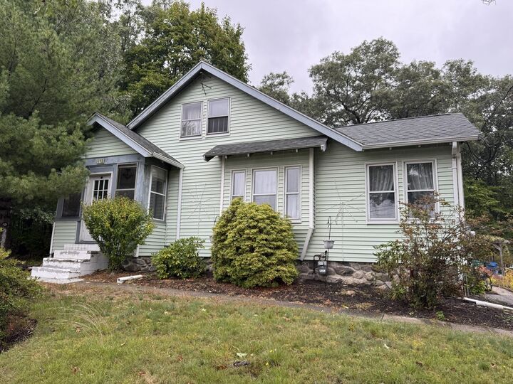 Property Photo:  172 Boston Road  MA 01862 