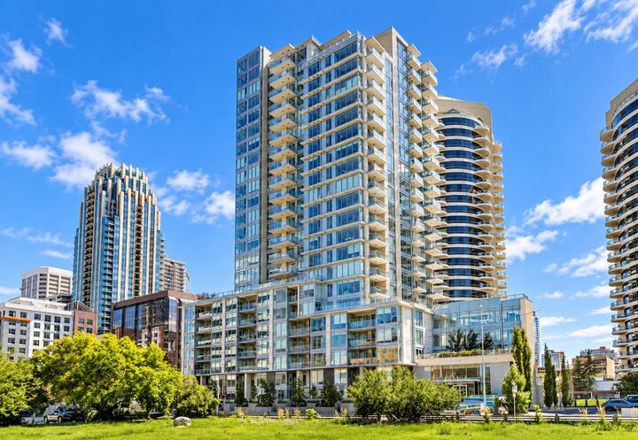 Property Photo:  1025 5 Avenue SW 403  AB T2P 1N4 