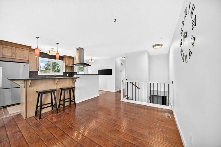 Property Photo:  8524 Berwick Road NW  AB T3K 1E5 