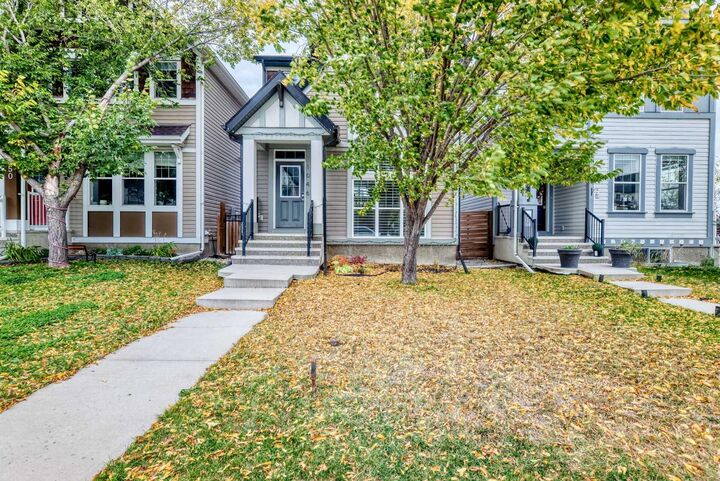 Property Photo:  1046 New Brighton Park SE  AB T2Z 0Y1 