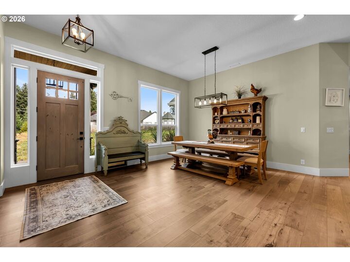 Property Photo:  2906 NE 3rd Cir  WA 98604 