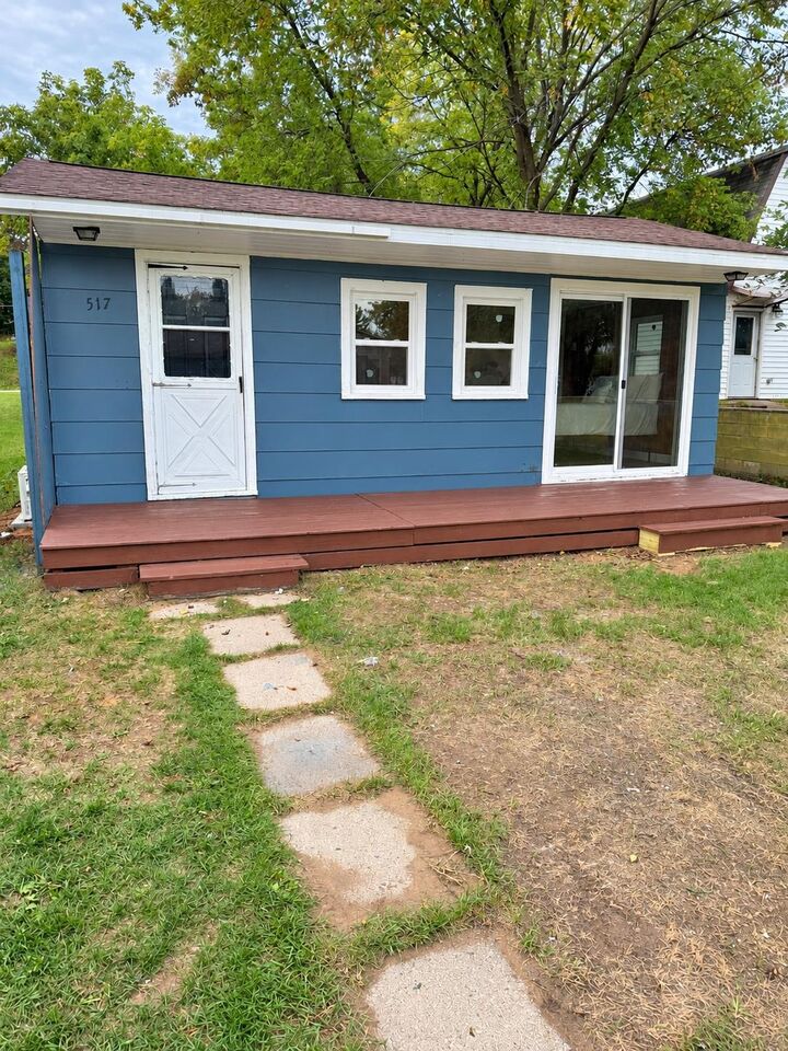 Property Photo:  517 Fritzie Avenue  WI 54114 