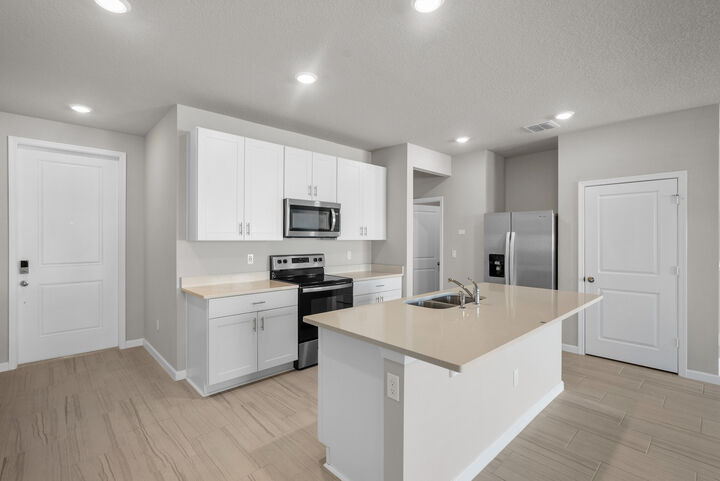Property Photo:  5622 SE Edgewater Circle  FL 34997 