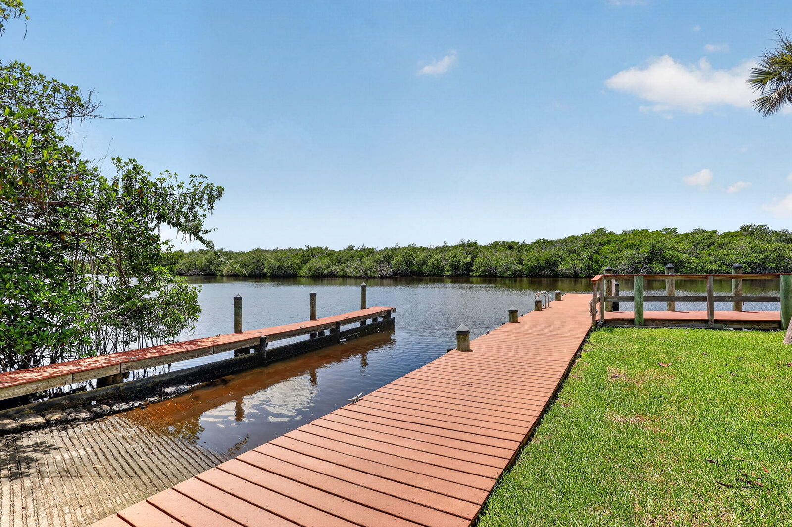Property Photo: 270 SW South River Drive 204 FL 34997