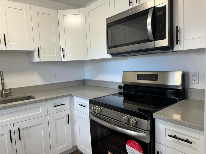 Property Photo:  4730 NW 10th Court 112  FL 33313 
