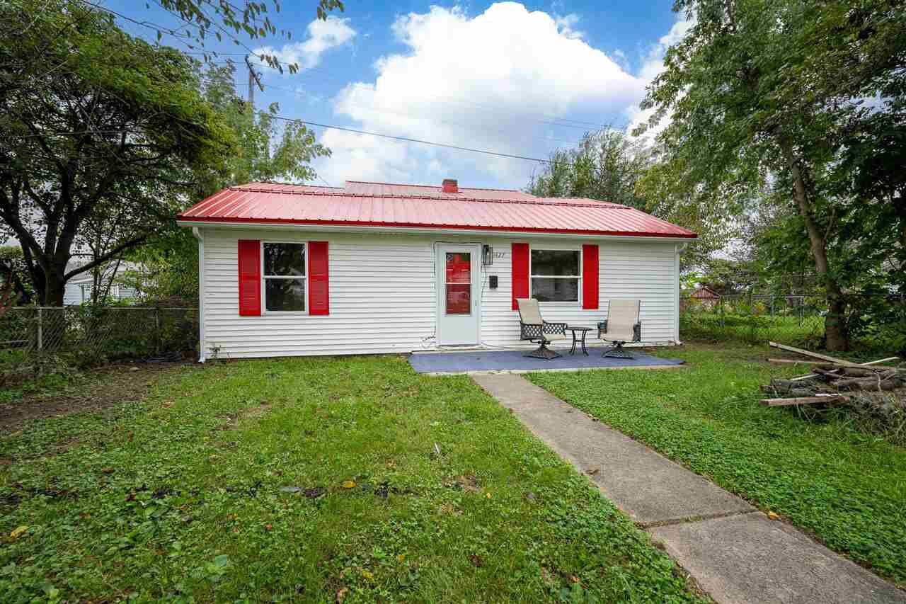 Property Photo:  1427 Hunt Street  IN 47374 
