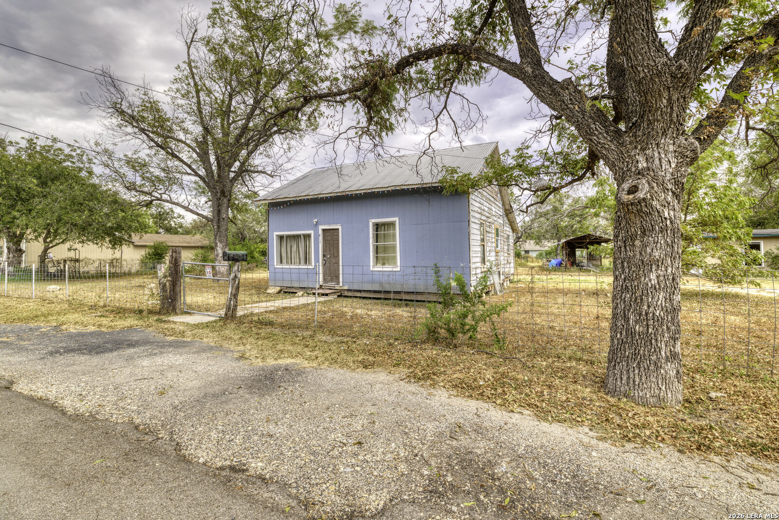 Property Photo:  817/819 W Cargile  TX 78801 