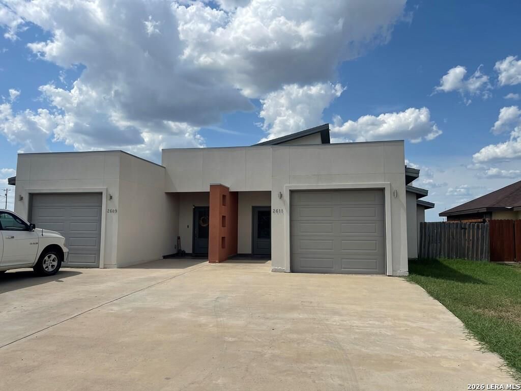 Property Photo:  2611 Las Cimas Dr N/A  TX 78852 