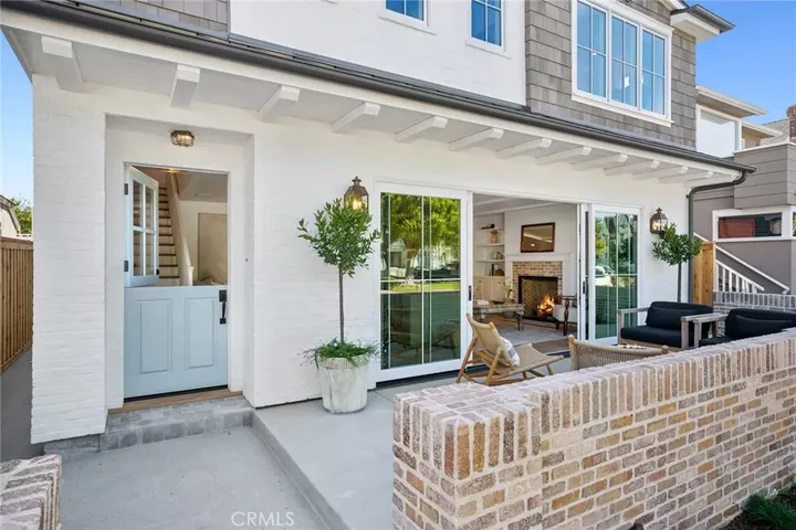Property Photo:  1517 Miramar Drive  CA 92661 