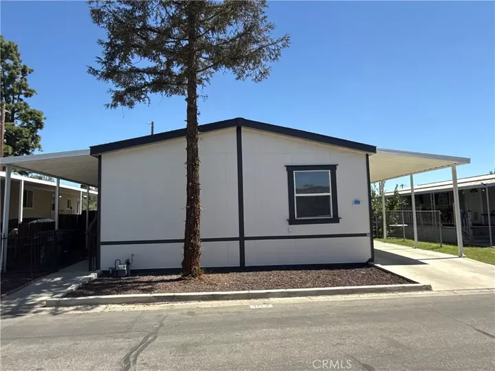 Property Photo:  164 Hickorywood  CA 93308 