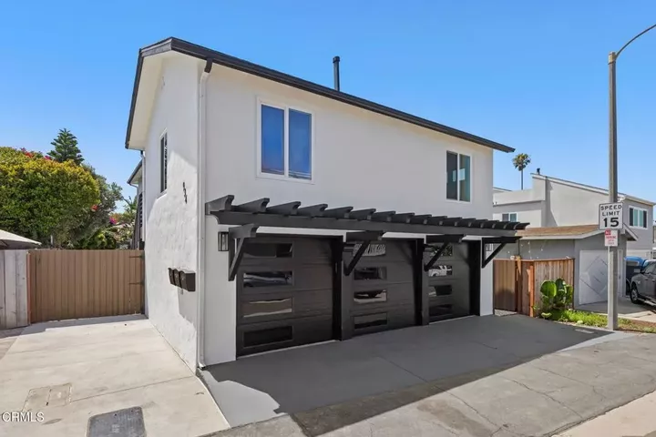 Property Photo: 934 Sharon Lane 2 CA 93001
