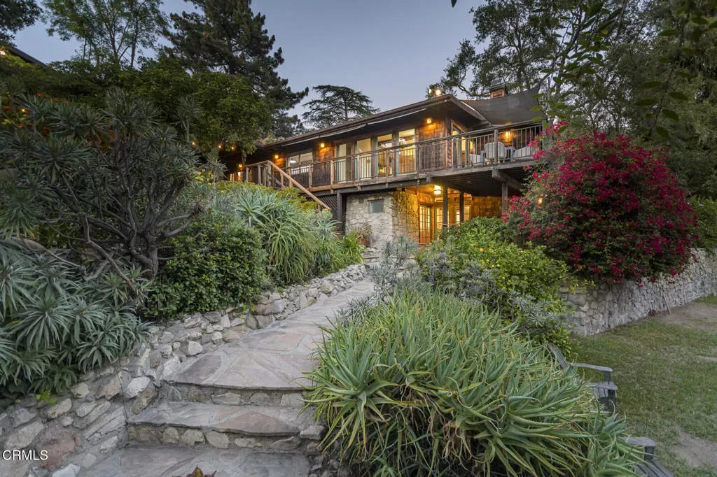 Property Photo:  5725 Canyonside Road  CA 91214 