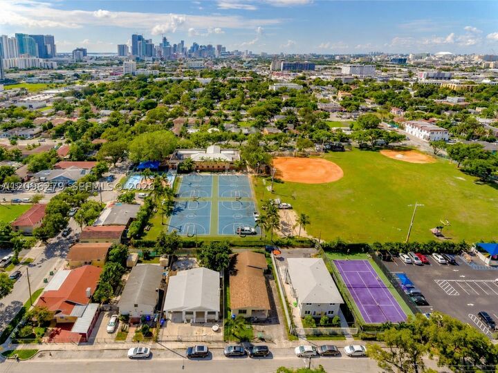 Property Photo: 118 NW 35th St FL 33127