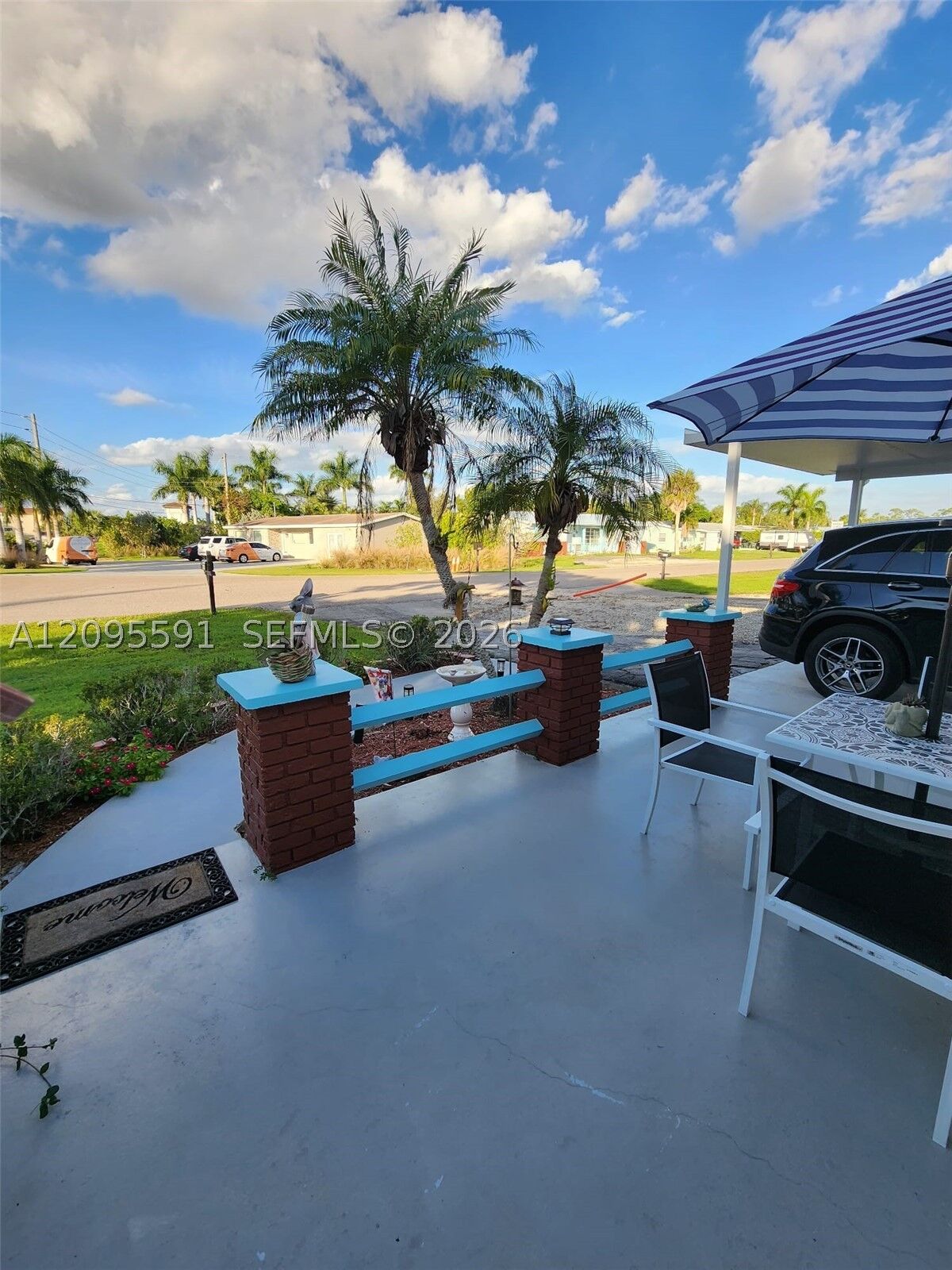 Property Photo: 812 Lake McGregor Dr FL 33919