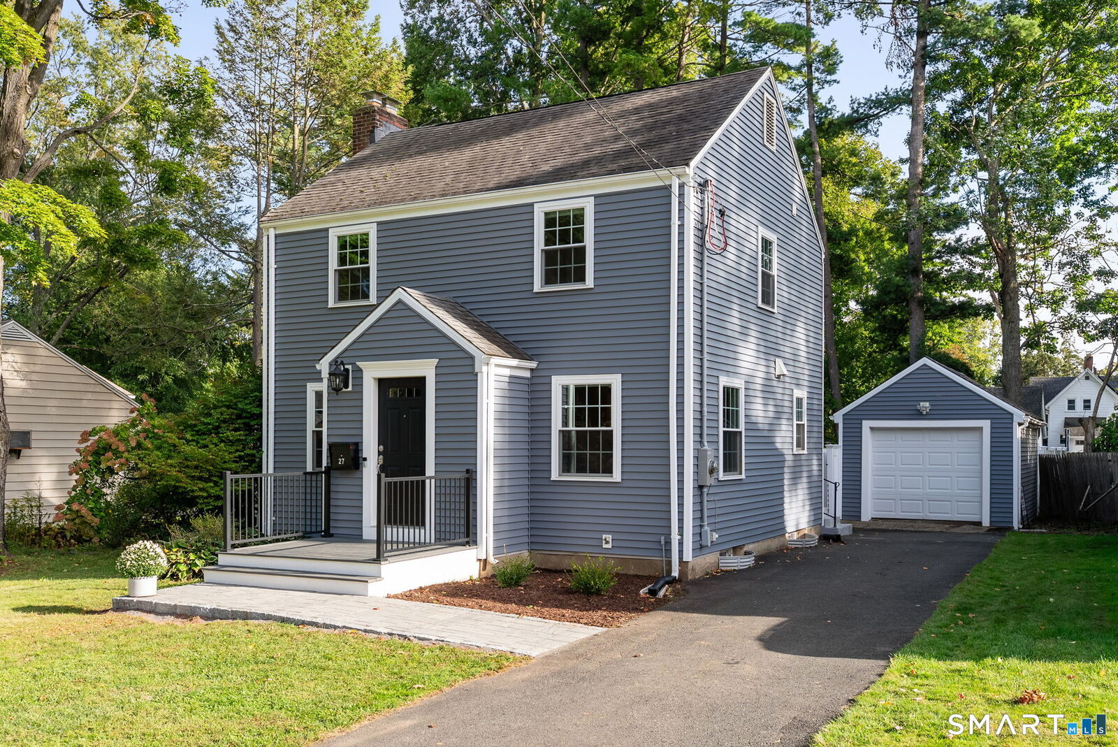 Property Photo:  27 Hilltop Drive  CT 06107 