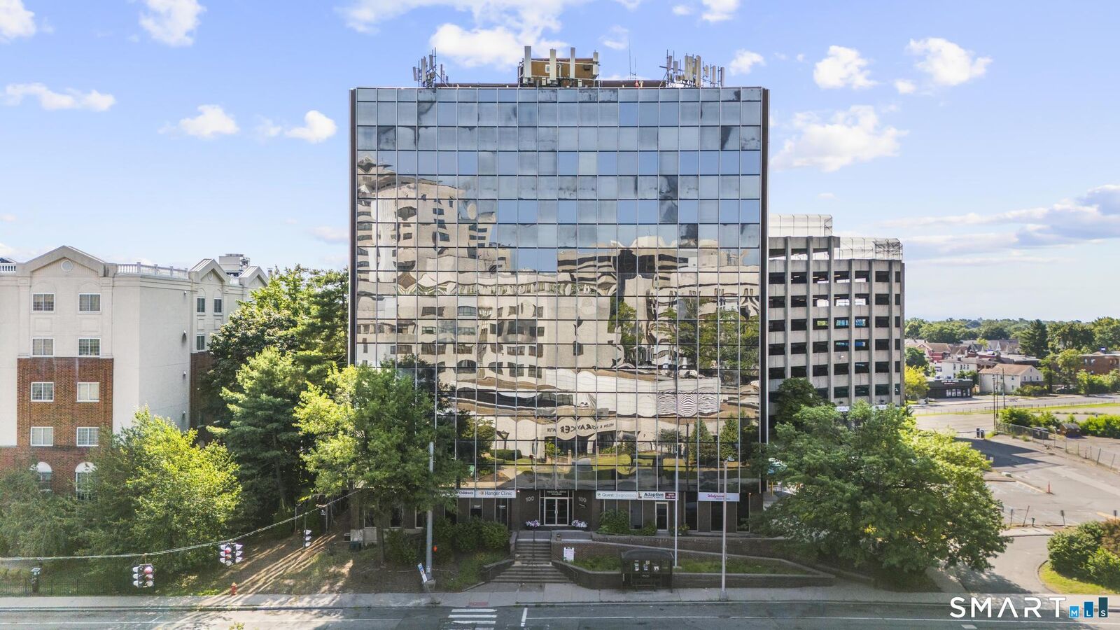 Property Photo:  100 Retreat Avenue 903  CT 06106 