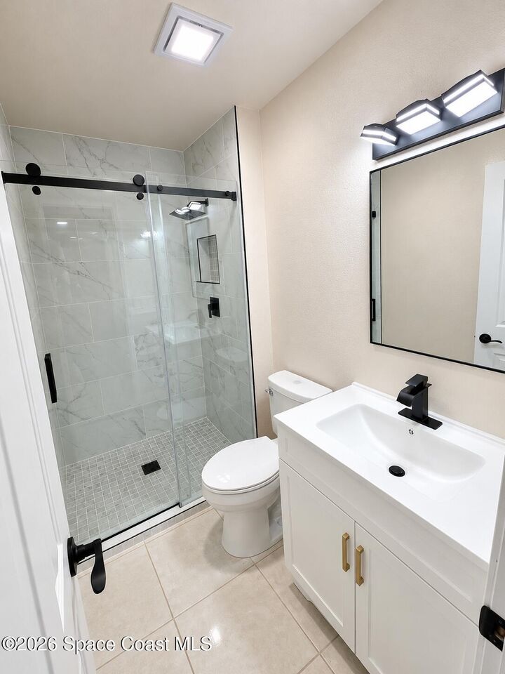 Property Photo:  729 Hawkins Avenue SW  FL 32908 