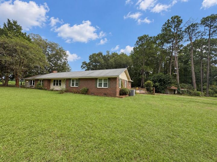 Property Photo: 1261 Sumner Rd S GA 31789