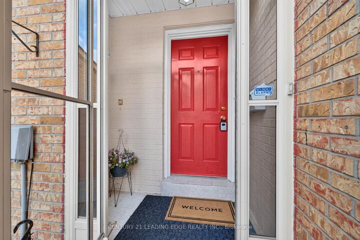 Property Photo: 58 Valdor Drive ON M1V 1R4