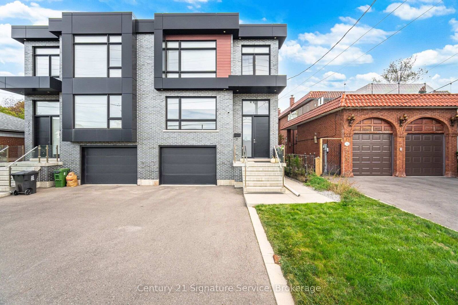 Property Photo:  273C Ranee Avenue  ON M6A 1N7 