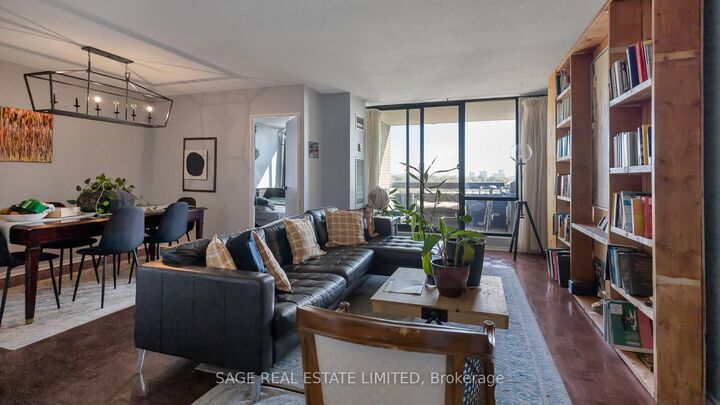 Property Photo:  362 The East Mall N/A 1006  ON M9B 6C4 