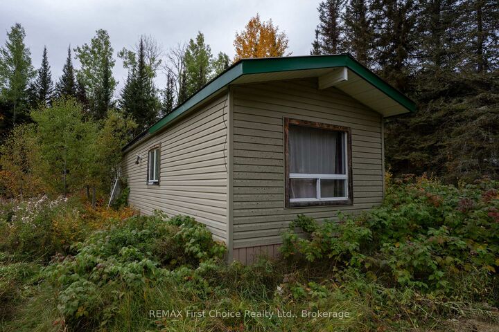 Property Photo:  470 Auto Road  ON P0T 1X0 