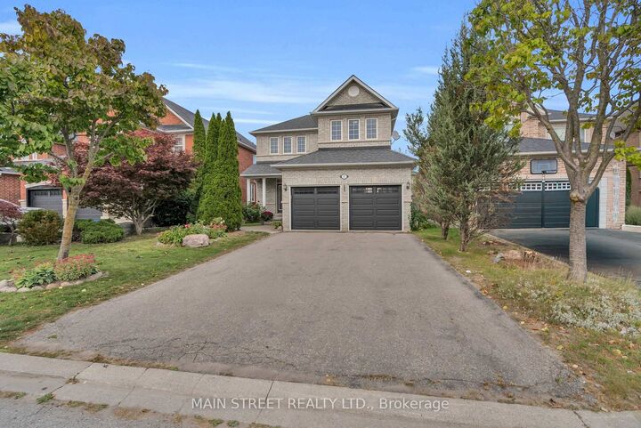 Property Photo:  27 Blackbird Crescent  ON L4E 4B2 