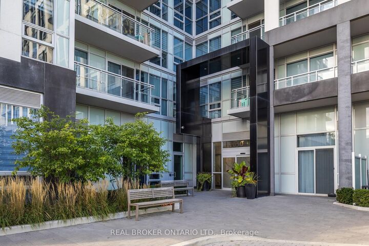 Property Photo:  1050 Main Street E 204  ON L9T 9M3 