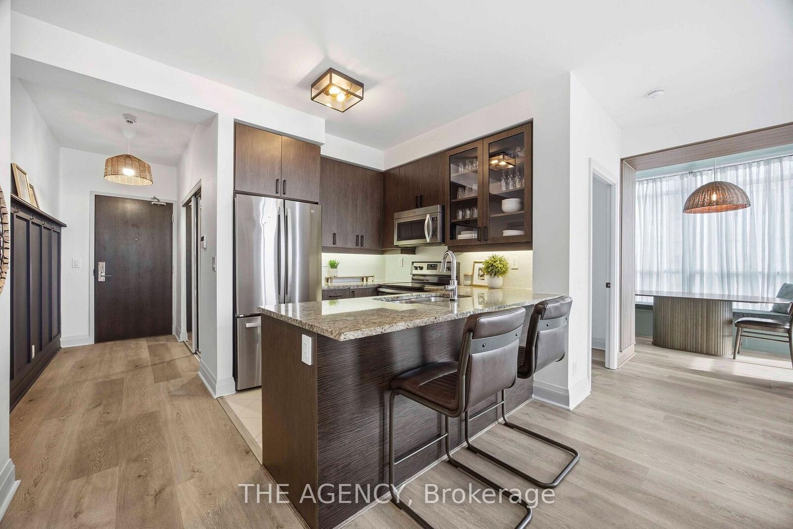 Property Photo:  1185 The Queensway N/A 1104  ON M8Z 0C6 