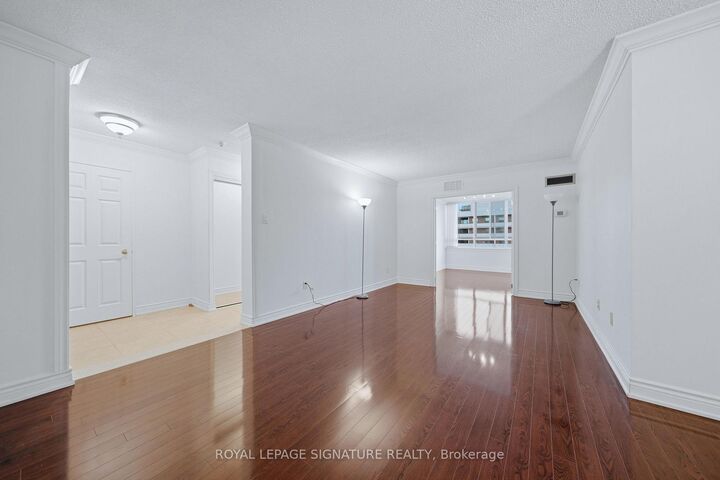 Property Photo:  5 Lisa Street 1401  ON L6T 4T4 