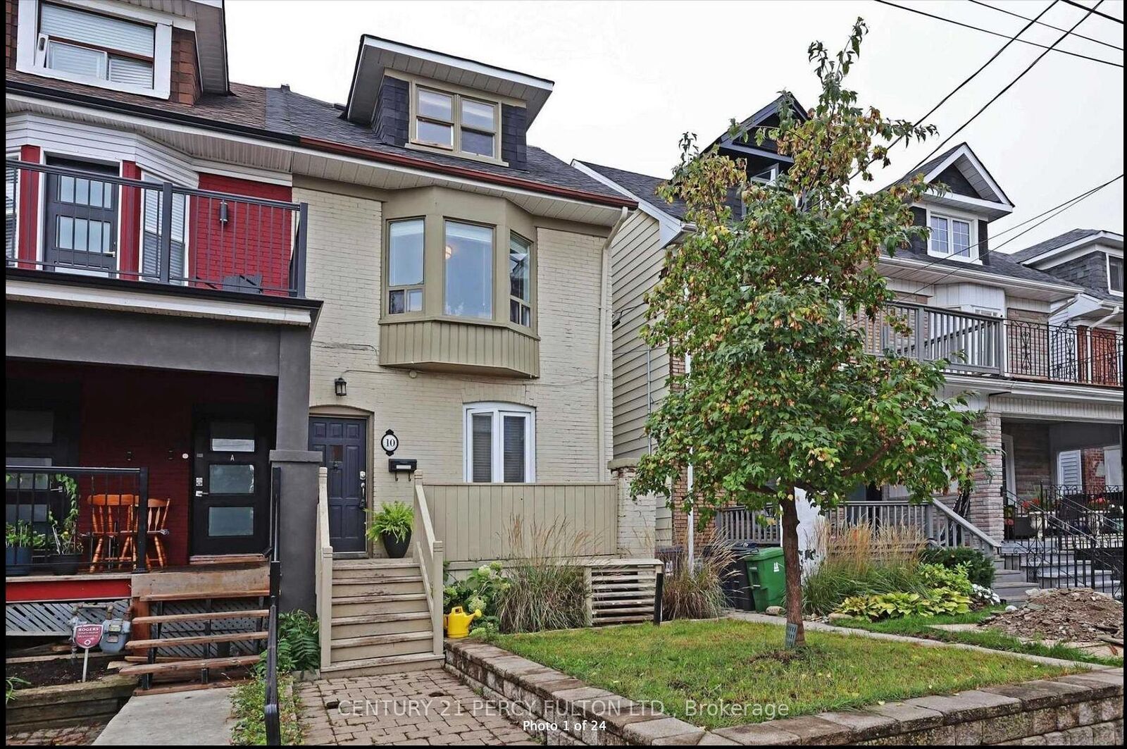 Property Photo:  10 Muriel Avenue Upper  ON M4J 2X9 