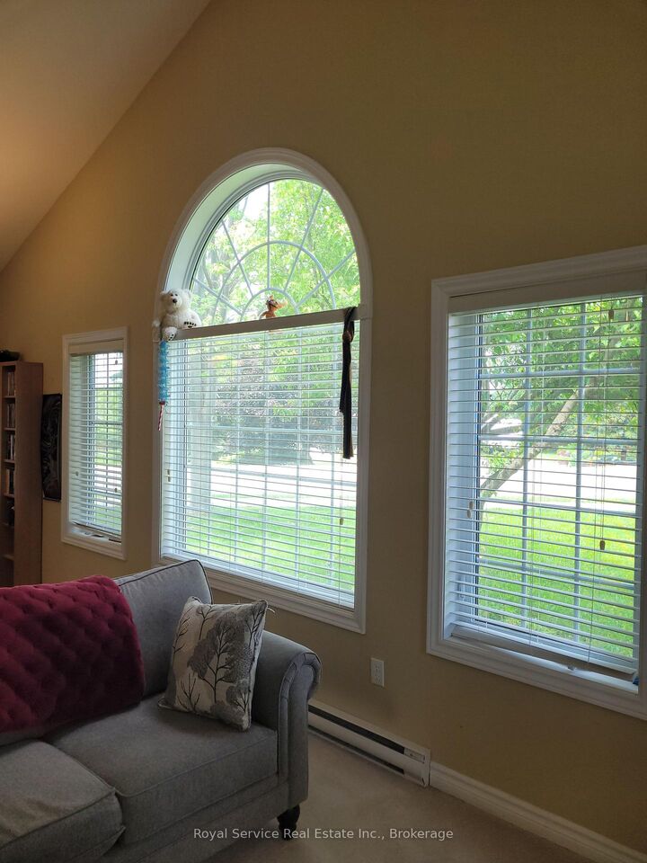 Property Photo:  325 Densmore Road 102  ON K9A 0E4 